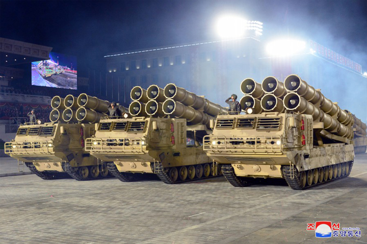 24-조선로동당창건 75돐경축 열병식